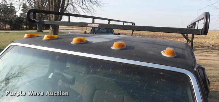 image for item DQ9836 1992 Ford F350 SuperCab pickup truck