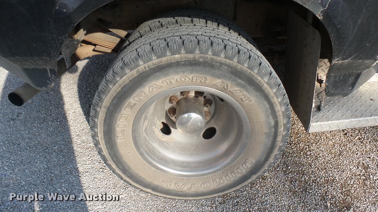 image for item DQ9836 1992 Ford F350 SuperCab pickup truck