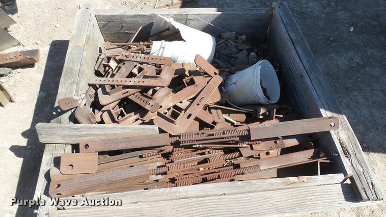 image for item DQ9899 (20) steel barrier forms