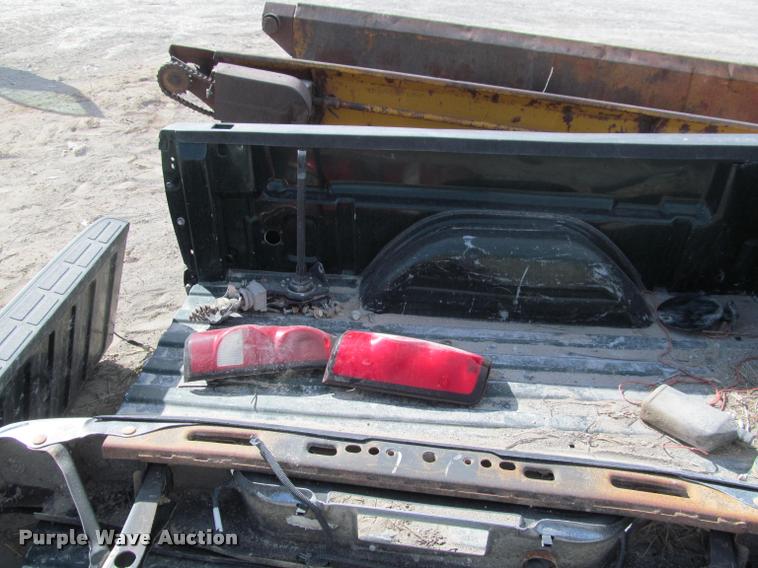 image for item DT9528 2006 Chevrolet 1500 pickup truck bed