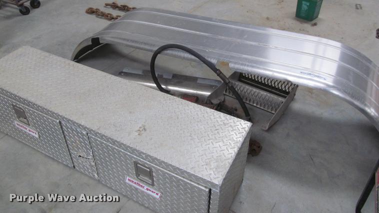 image for item DT9542 Truck parts