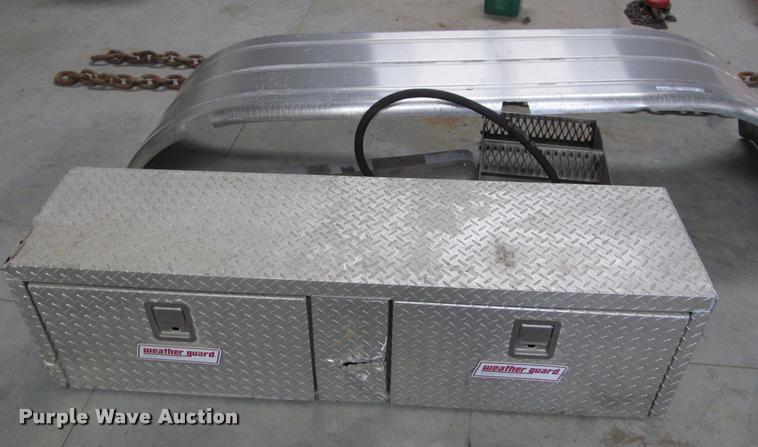 image for item DT9542 Truck parts