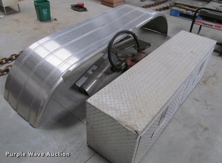 image for item DT9542 Truck parts