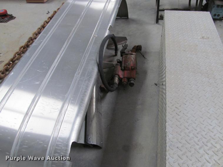 image for item DT9542 Truck parts