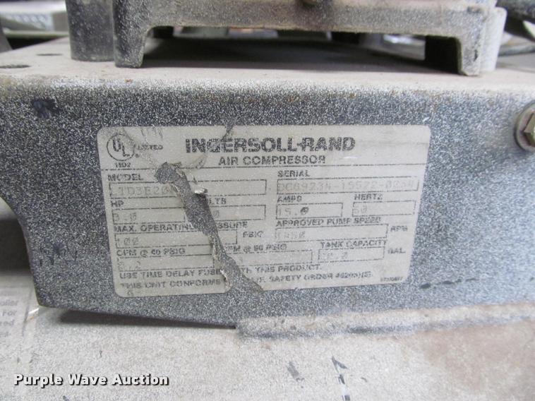 image for item DT9549 Ingersoll Rand air compressor
