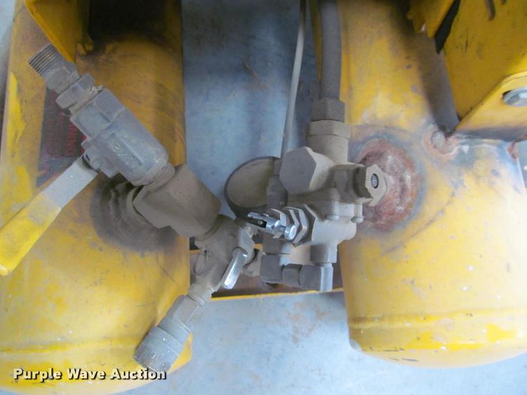 image for item DT9554 Titan TAC-2T air compressor