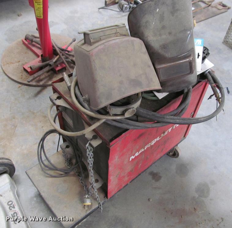 image for item DT9560 Marquette mig welder