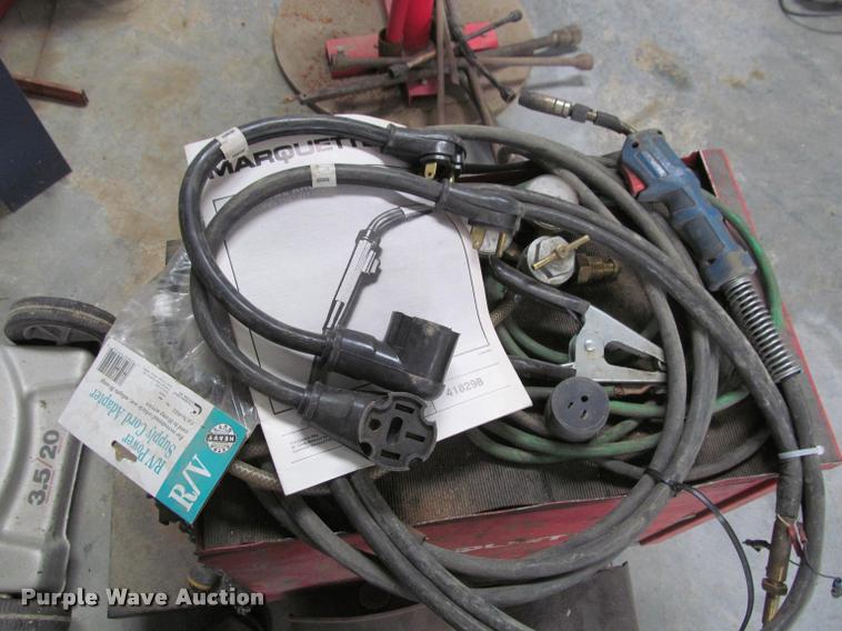 image for item DT9560 Marquette mig welder
