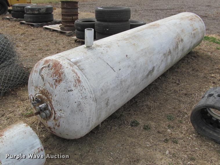 image for item DT9582 Propane tank