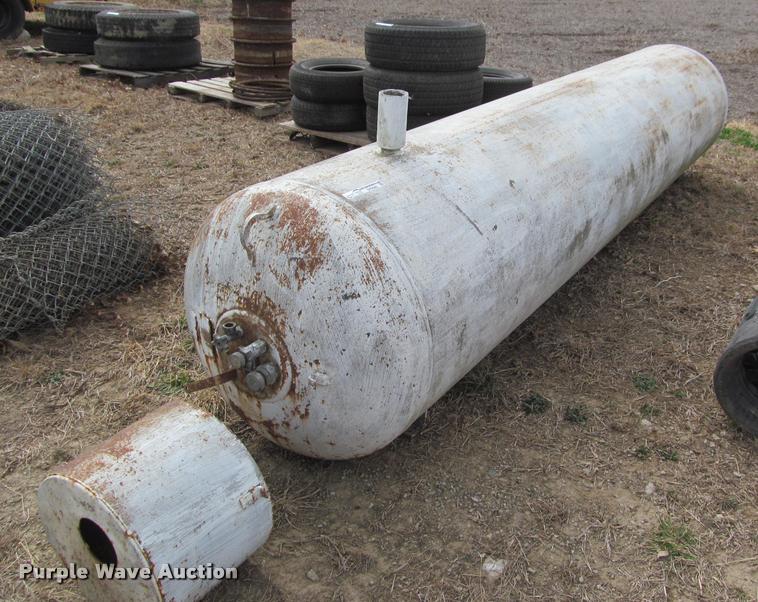 image for item DT9582 Propane tank