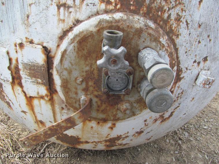 image for item DT9582 Propane tank