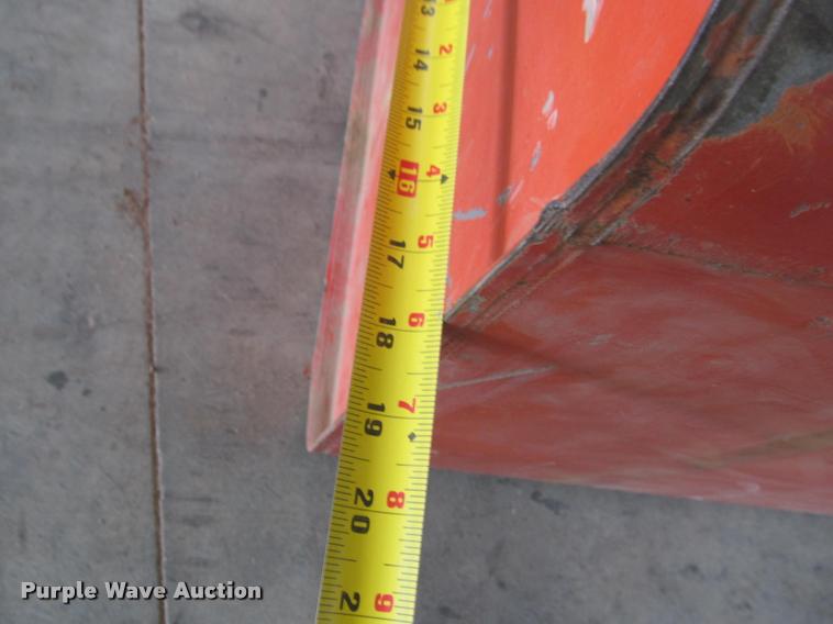 image for item DT9585 (4) fuel tanks