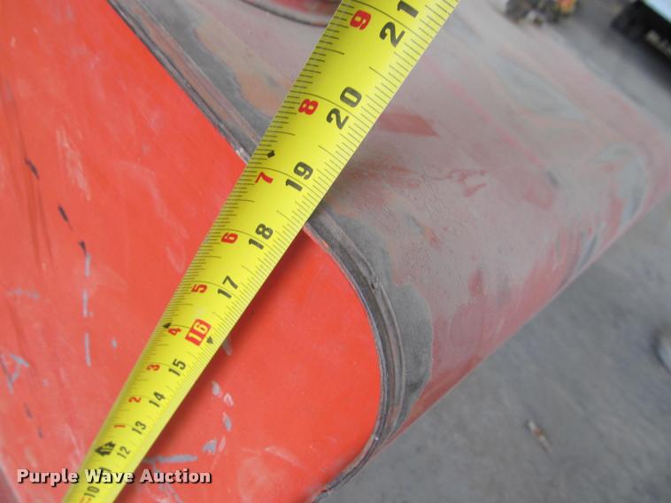 image for item DT9585 (4) fuel tanks