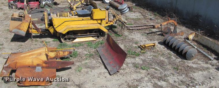 image for item DT9596 Struck mini-dozer