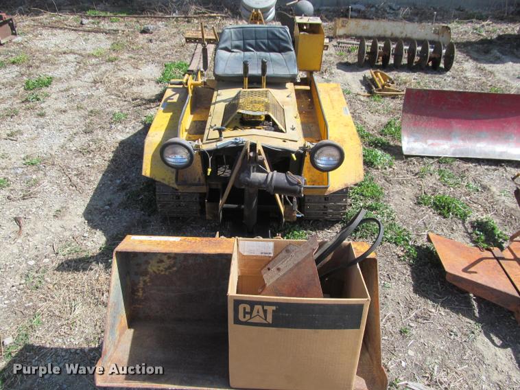 image for item DT9596 Struck mini-dozer