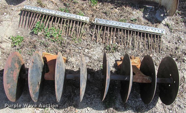 image for item DT9596 Struck mini-dozer