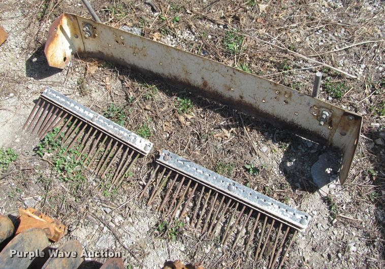 image for item DT9596 Struck mini-dozer