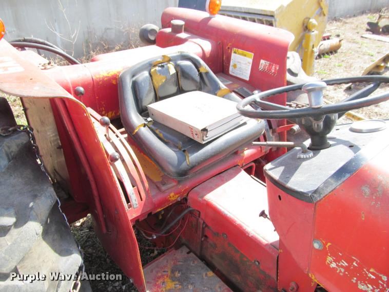 image for item DT9601 International 464 tractor