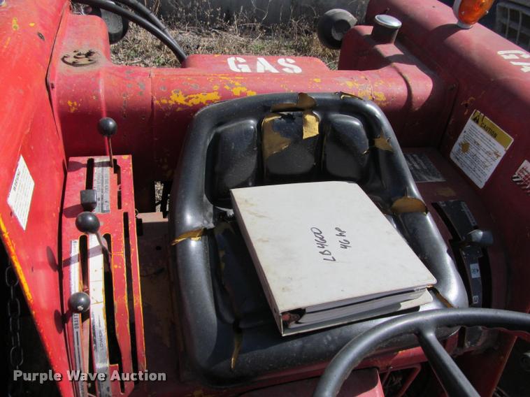 image for item DT9601 International 464 tractor