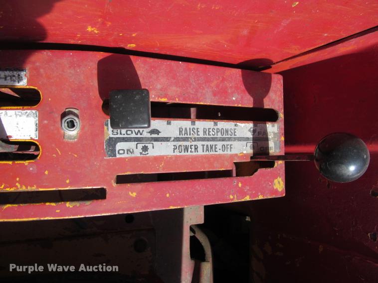 image for item DT9601 International 464 tractor