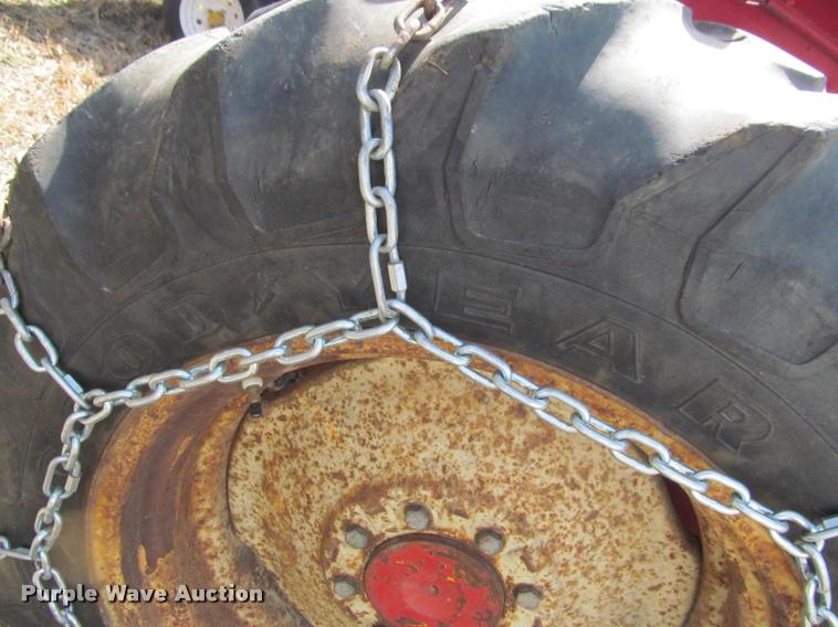 image for item DT9601 International 464 tractor