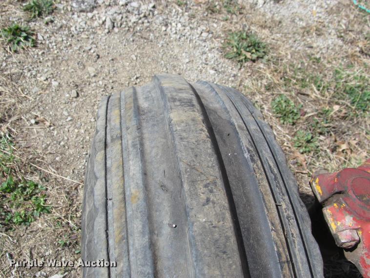 image for item DT9601 International 464 tractor