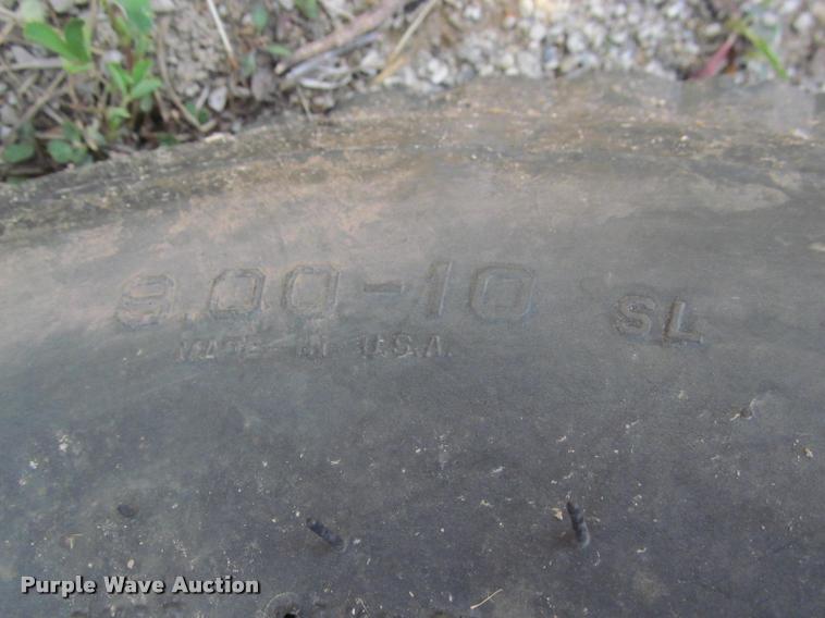 image for item DT9601 International 464 tractor