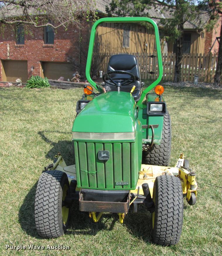 image for item DT9612 1987 John Deere 855 lawn tractor
