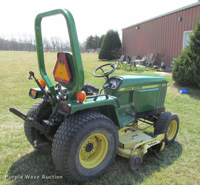 image for item DT9612 1987 John Deere 855 lawn tractor