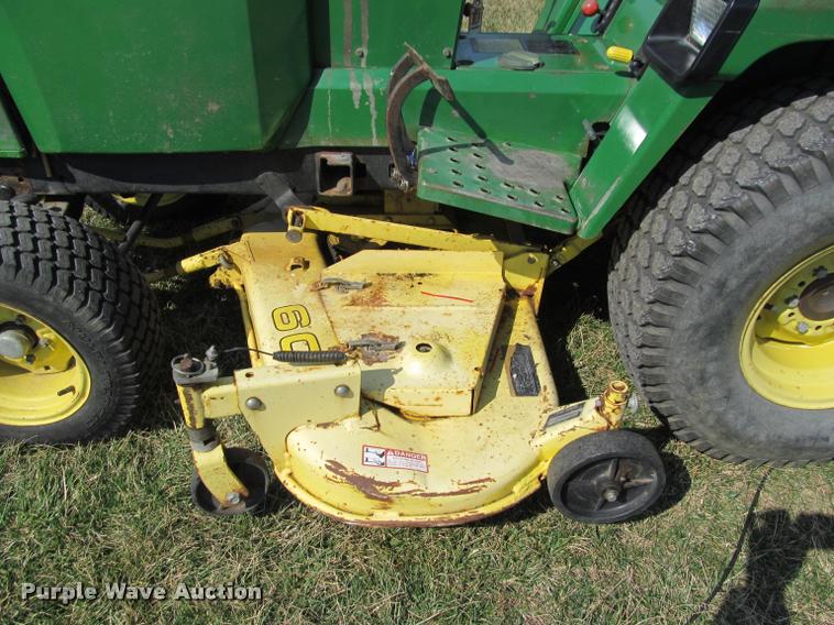 image for item DT9612 1987 John Deere 855 lawn tractor