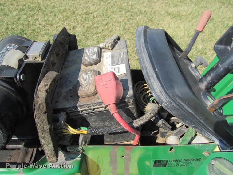 image for item DT9612 1987 John Deere 855 lawn tractor