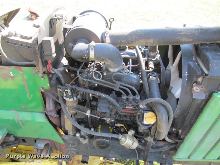 image for item DT9612 1987 John Deere 855 lawn tractor