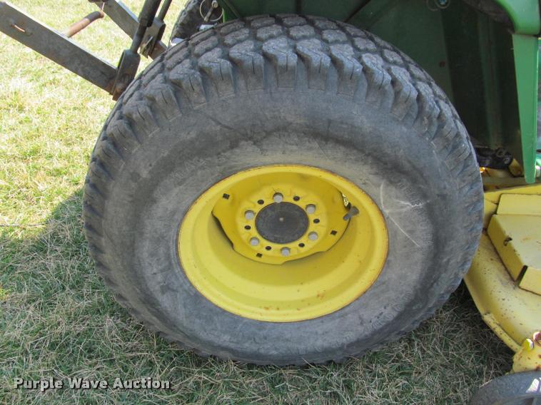 image for item DT9612 1987 John Deere 855 lawn tractor