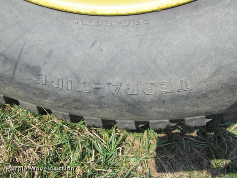 image for item DT9612 1987 John Deere 855 lawn tractor