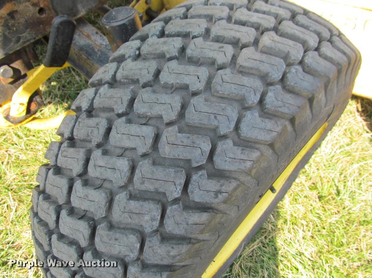 image for item DT9612 1987 John Deere 855 lawn tractor