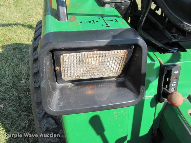 image for item DT9612 1987 John Deere 855 lawn tractor