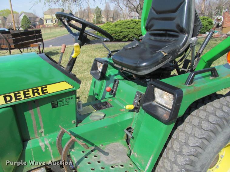 image for item DT9612 1987 John Deere 855 lawn tractor