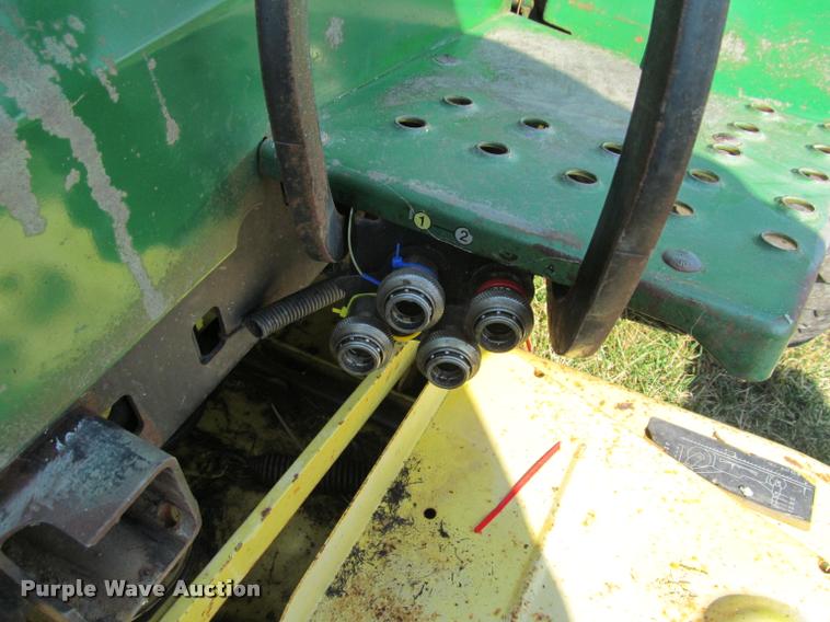 image for item DT9612 1987 John Deere 855 lawn tractor