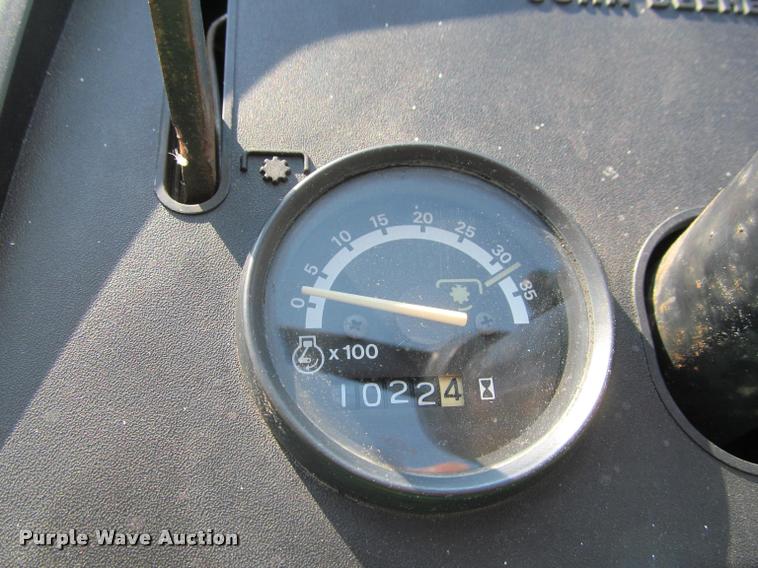 image for item DT9612 1987 John Deere 855 lawn tractor