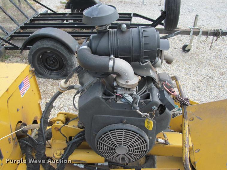 image for item DT9614 2002 Vermeer SC252 stump grinder