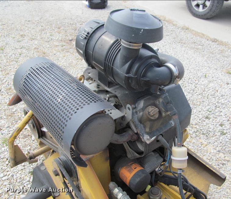 image for item DT9614 2002 Vermeer SC252 stump grinder