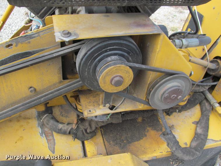 image for item DT9614 2002 Vermeer SC252 stump grinder