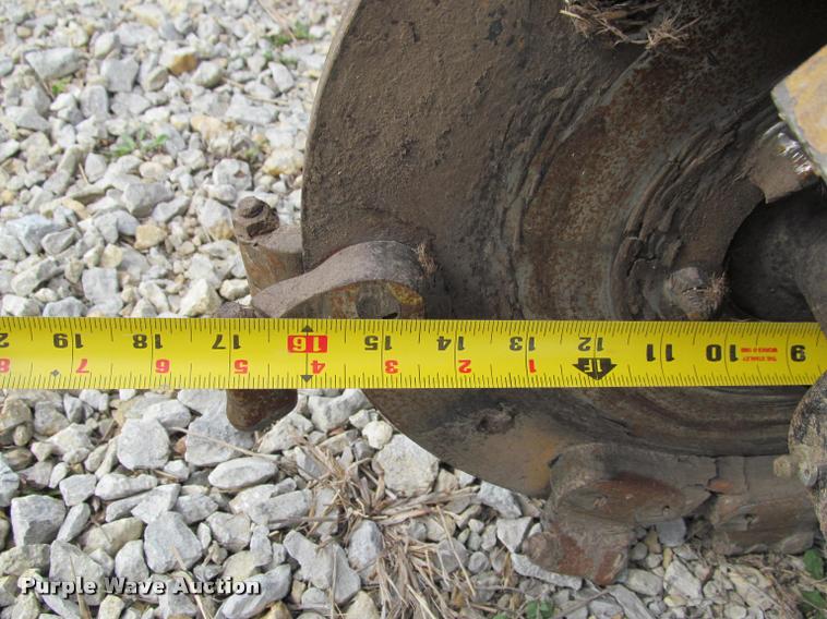 image for item DT9614 2002 Vermeer SC252 stump grinder