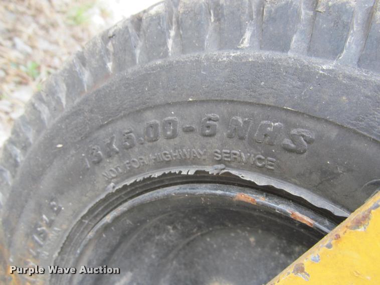 image for item DT9614 2002 Vermeer SC252 stump grinder