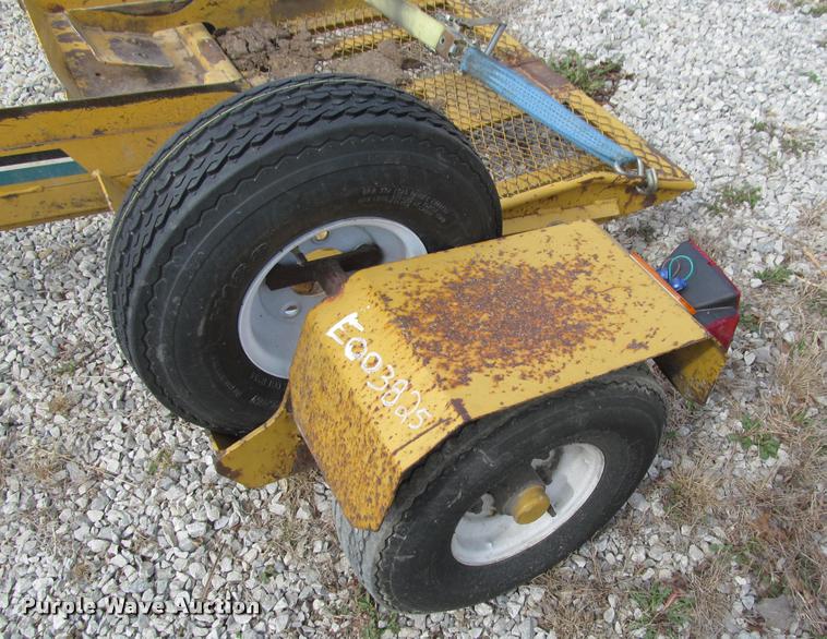 image for item DT9616 2001 Vermeer TLR25 stump grinder equipment trailer