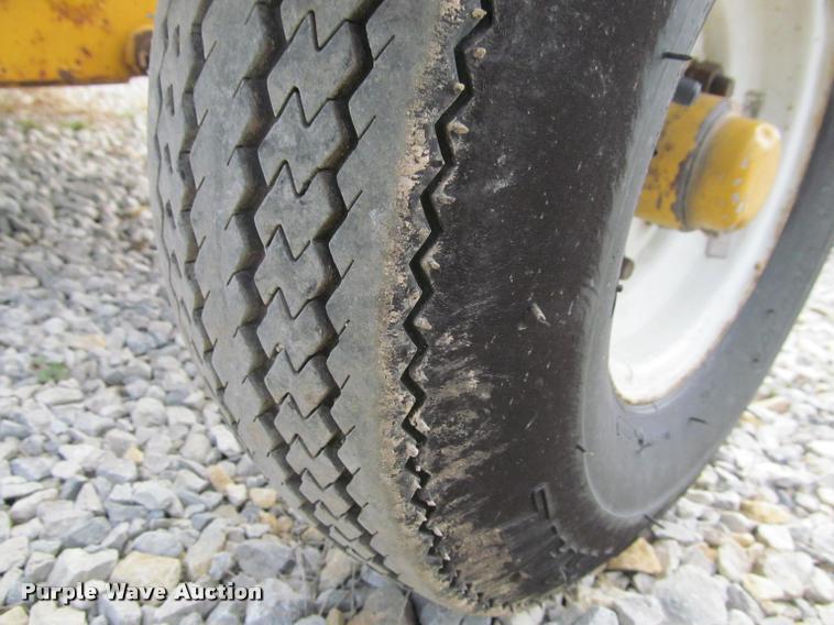 image for item DT9616 2001 Vermeer TLR25 stump grinder equipment trailer