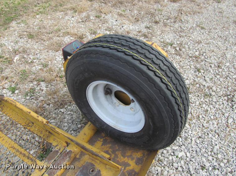 image for item DT9616 2001 Vermeer TLR25 stump grinder equipment trailer