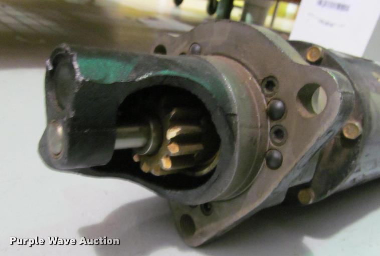 image for item DT9618 Detroit Diesel 1114775 starter