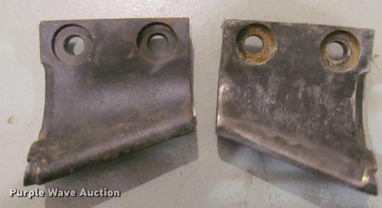 image for item DT9619 (32) trencher teeth