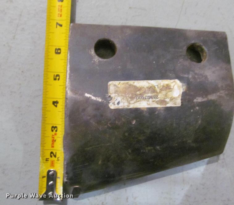 image for item DT9619 (32) trencher teeth